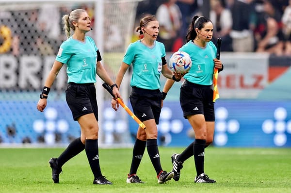 qatar world cup all women referees stephanie frappart neuza back karen diaz medina