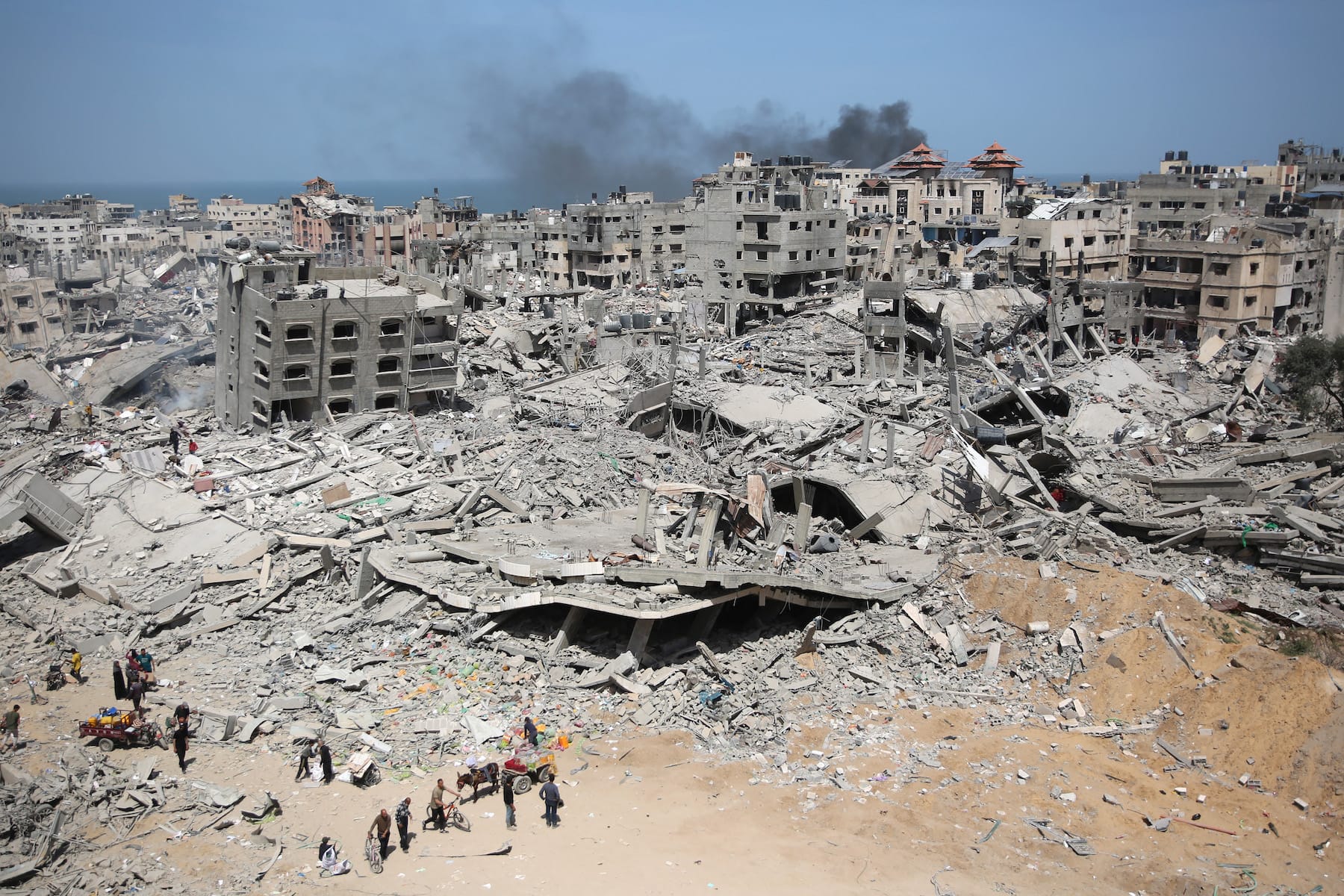 al shifa hospital destruction wide shot gaza israel