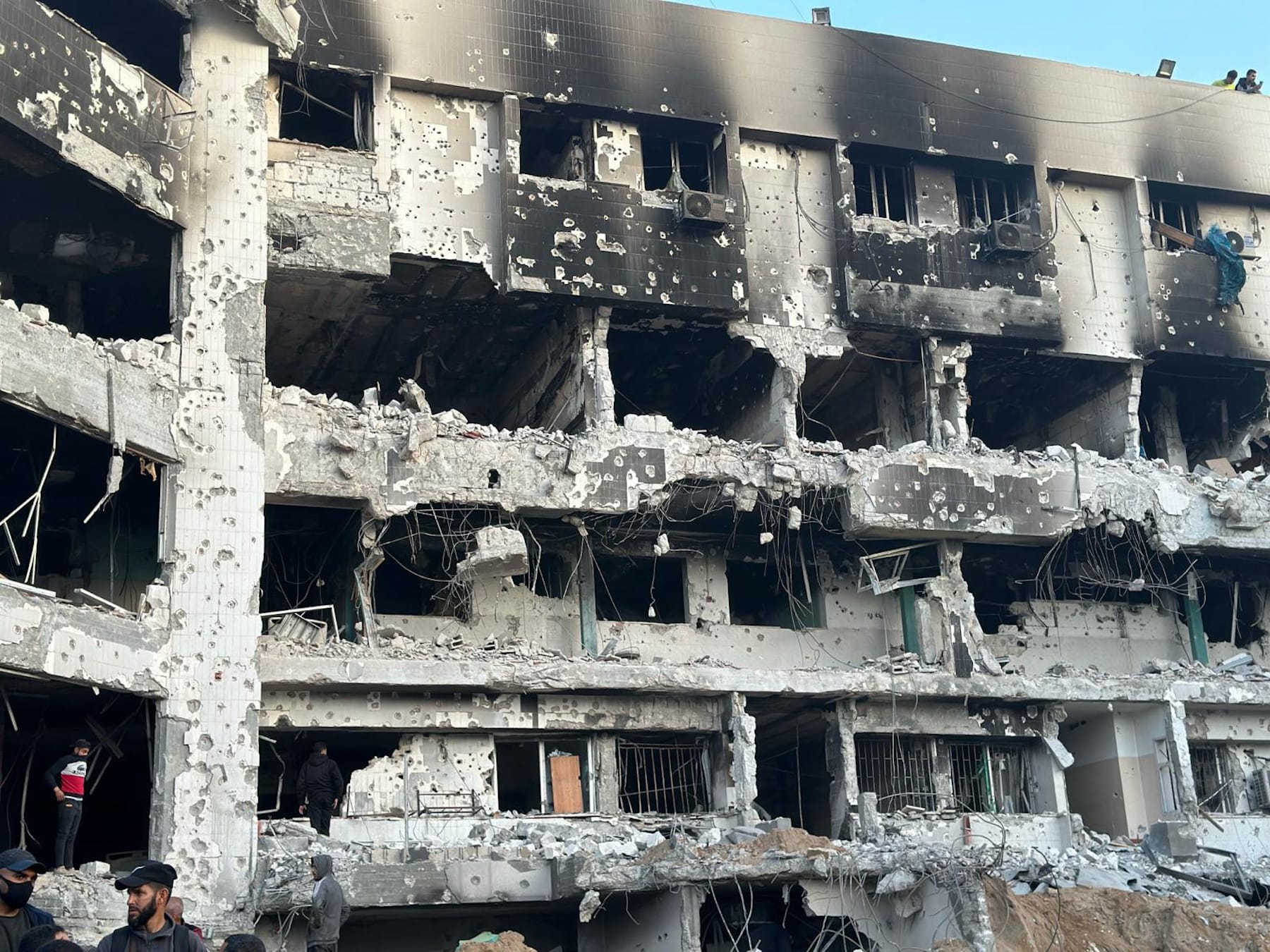 Israeli forces leave Al Shifa hospital completely destroyed
