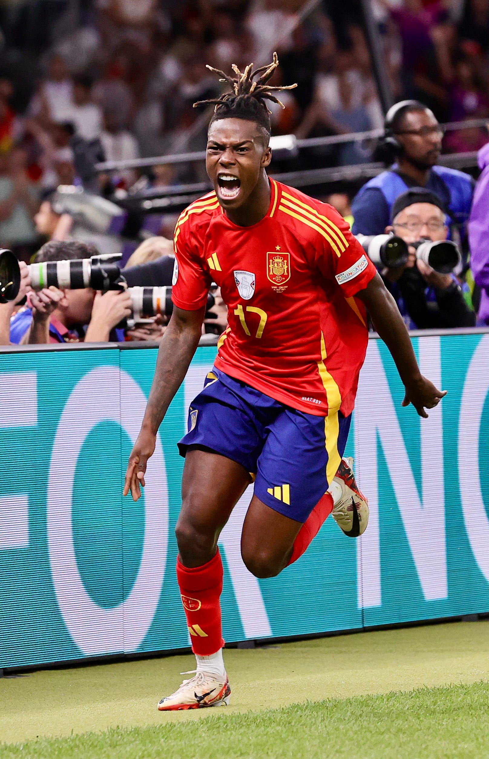 Nico Williams Spain scoring opening goal UEFA EURO 2024