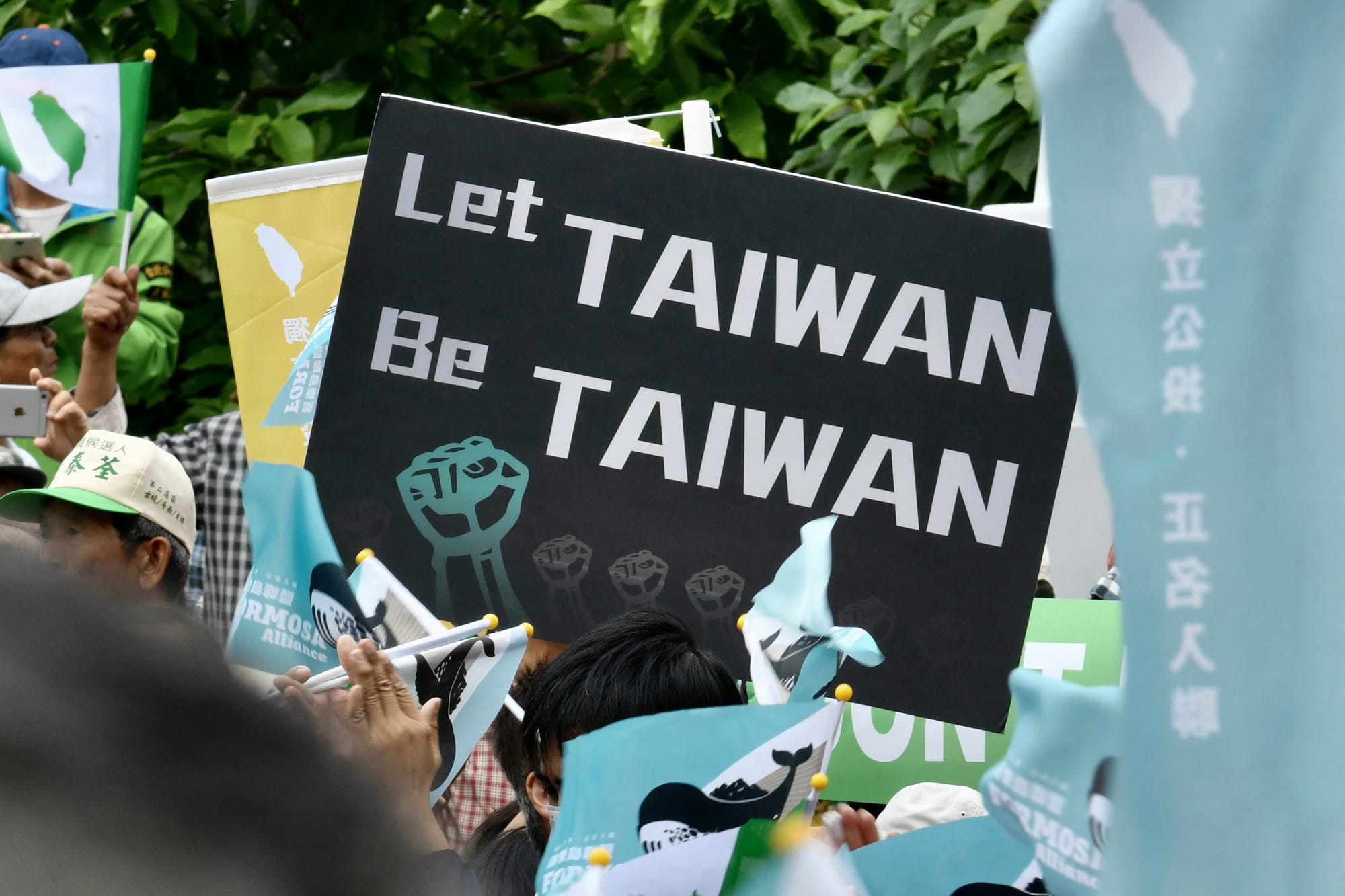 olympics confiscating taiwan flag chinese taipei paris