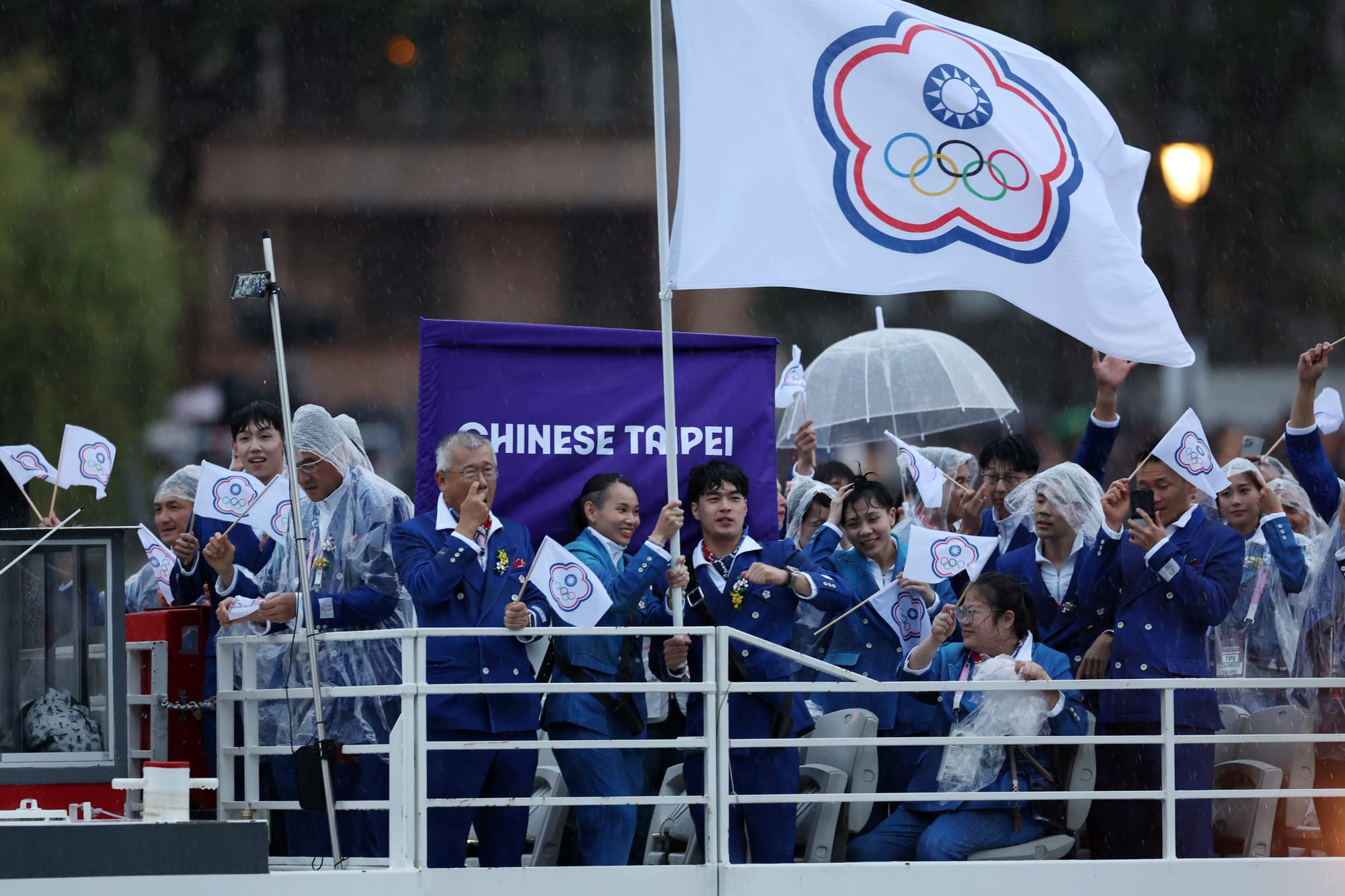 olympics confiscating taiwan flag chinese taipei paris