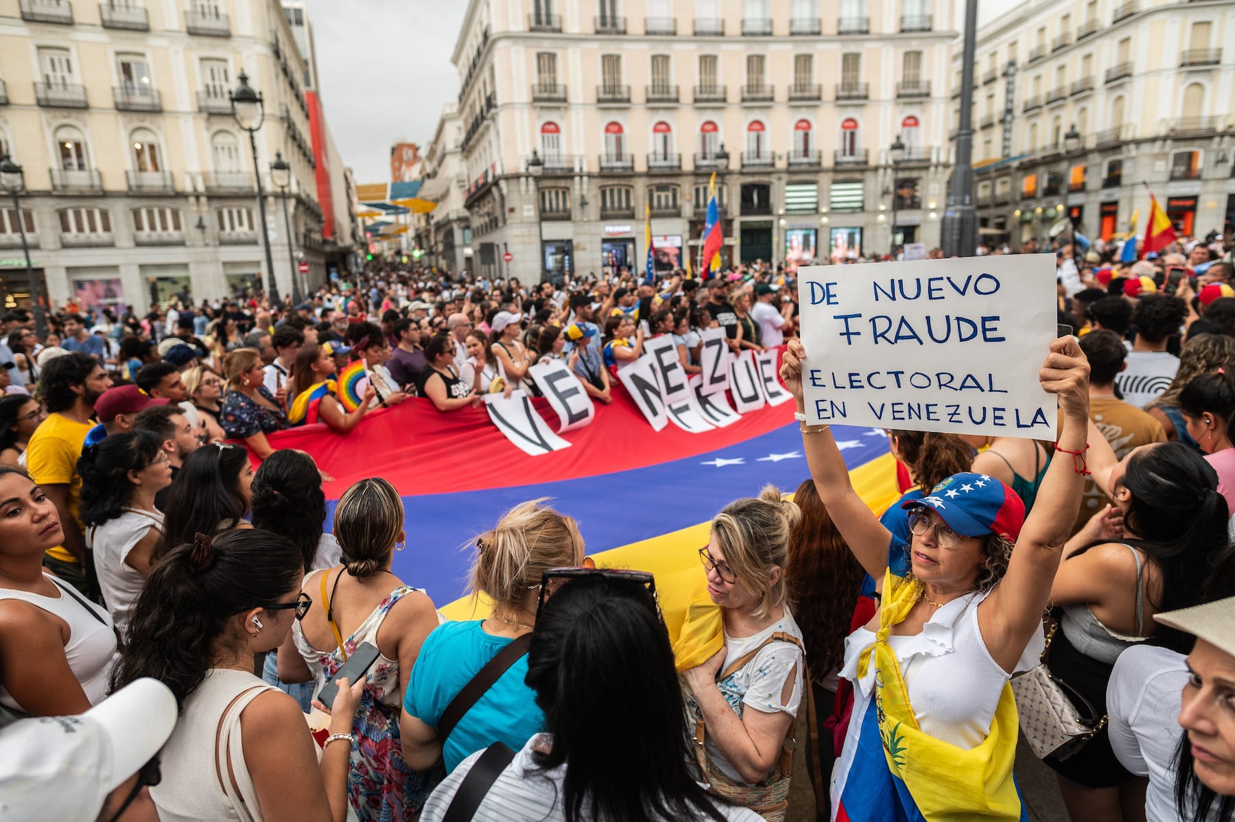 people protesting venezuela