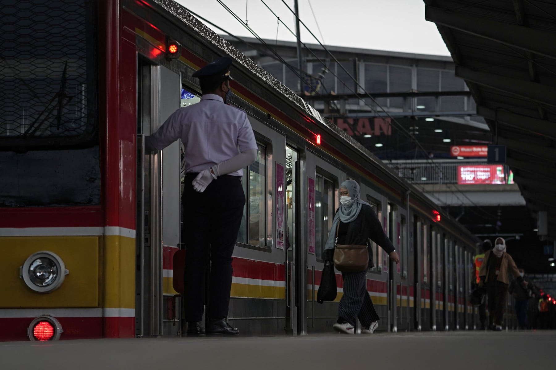 women in indonesian trains