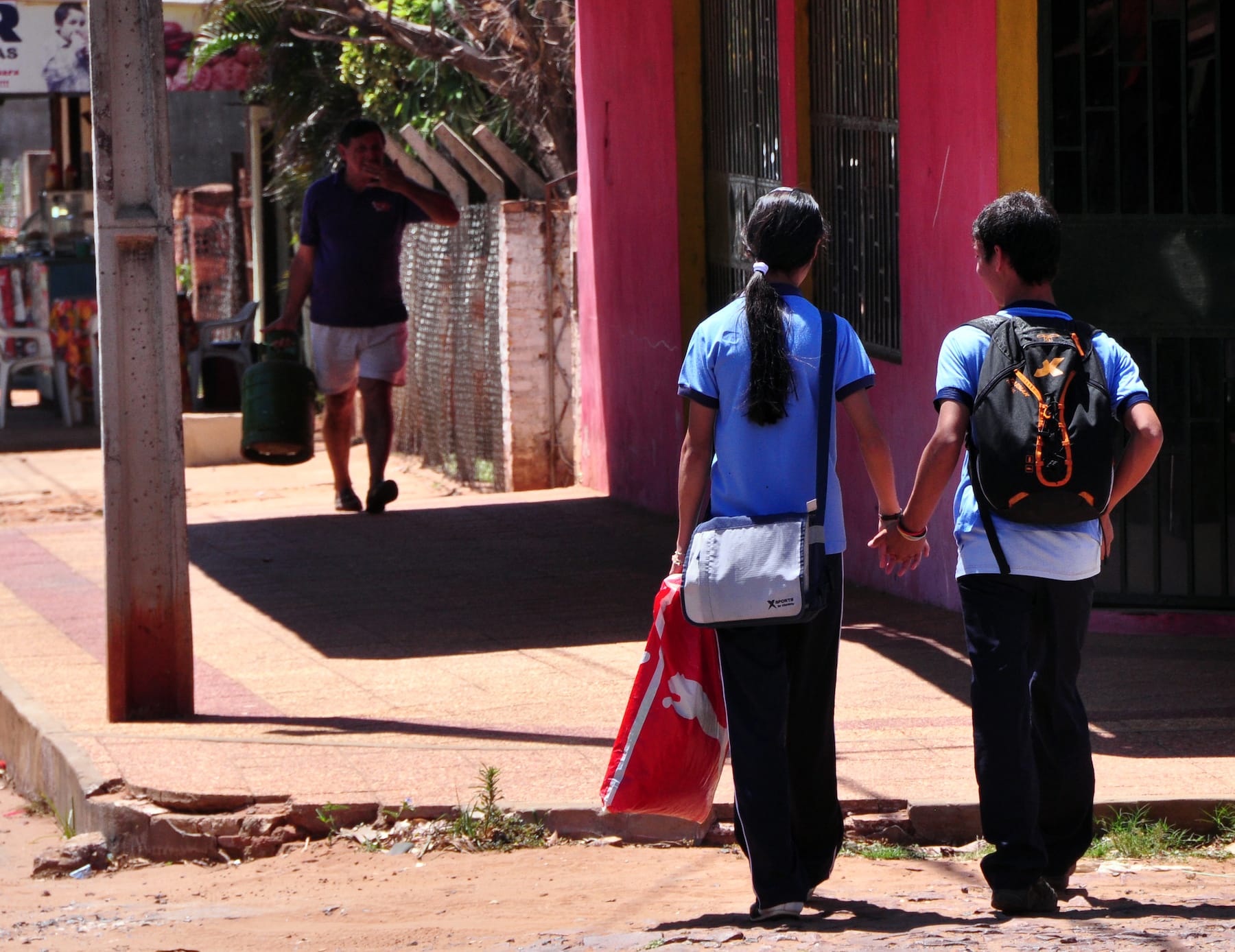 children going to school in paraguay