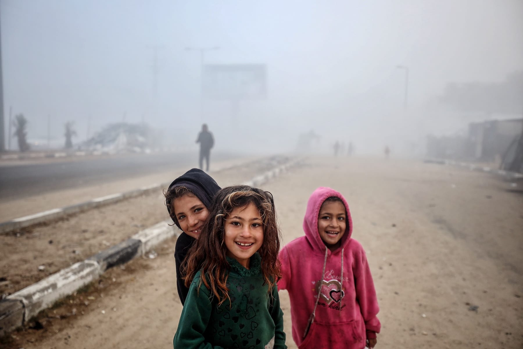 palestinian girls gaza ceasefire smile