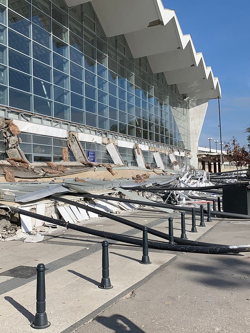 novi sad railway station canopy collapse serbia.jpeg