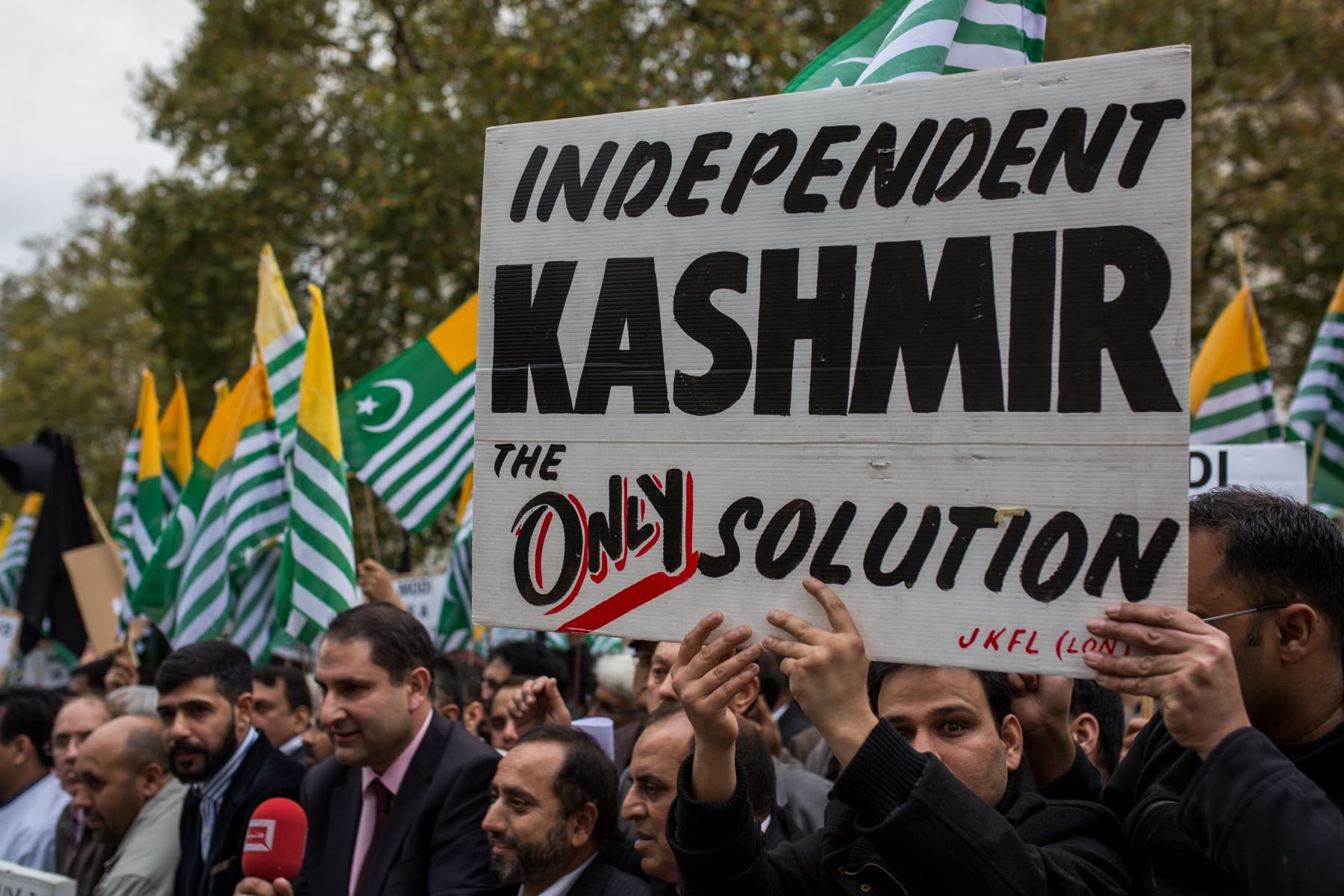india pakistan kashmir 2025 pahalgam tourists TRF