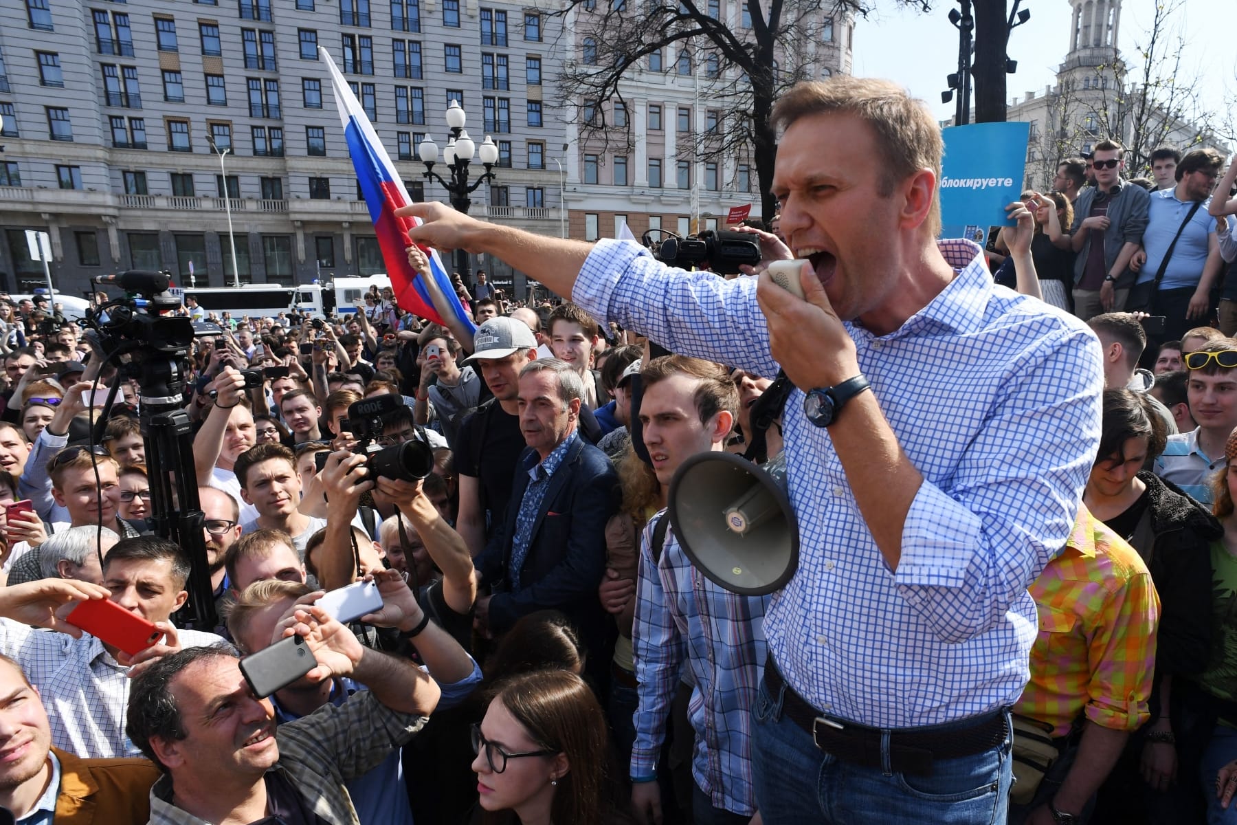 russia jail journalists alexei navalny FBK