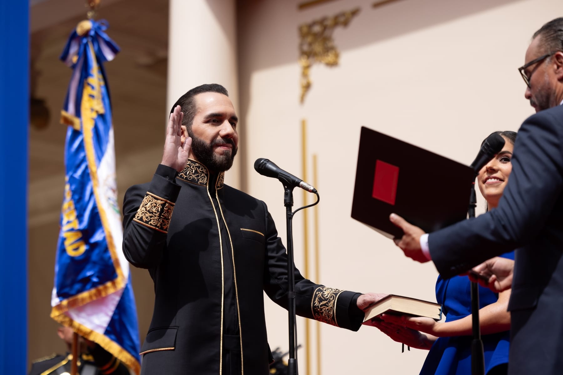 el salvador president indefinite terms law approval
