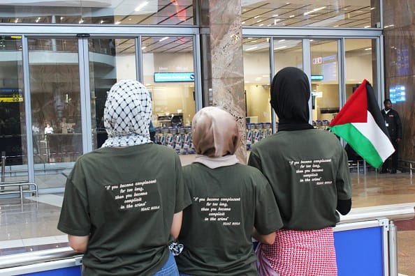 palestinians flight south africa al majd europe