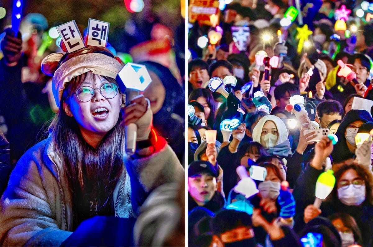 Young People In South Korea Are Protesting Against The President With K-Pop Songs And Light Sticks