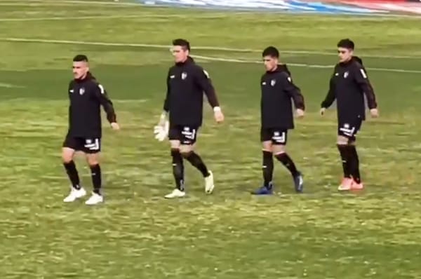 chile football gaza children tribute hold hands deportivo palestino