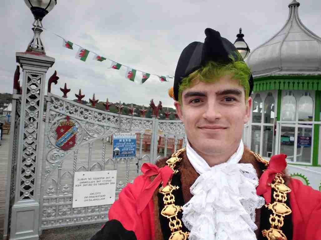 This 23-Year-Old Has Been Elected As Wales’ Youngest And First Openly Non-Binary Mayor