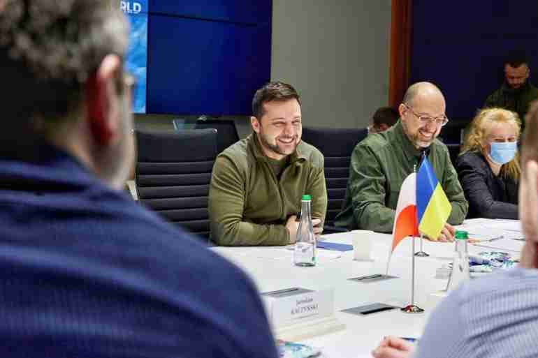 The Prime Ministers Of Poland, Slovenia And Czech Republic Took A Train Into Ukraine To Visit Zelensky