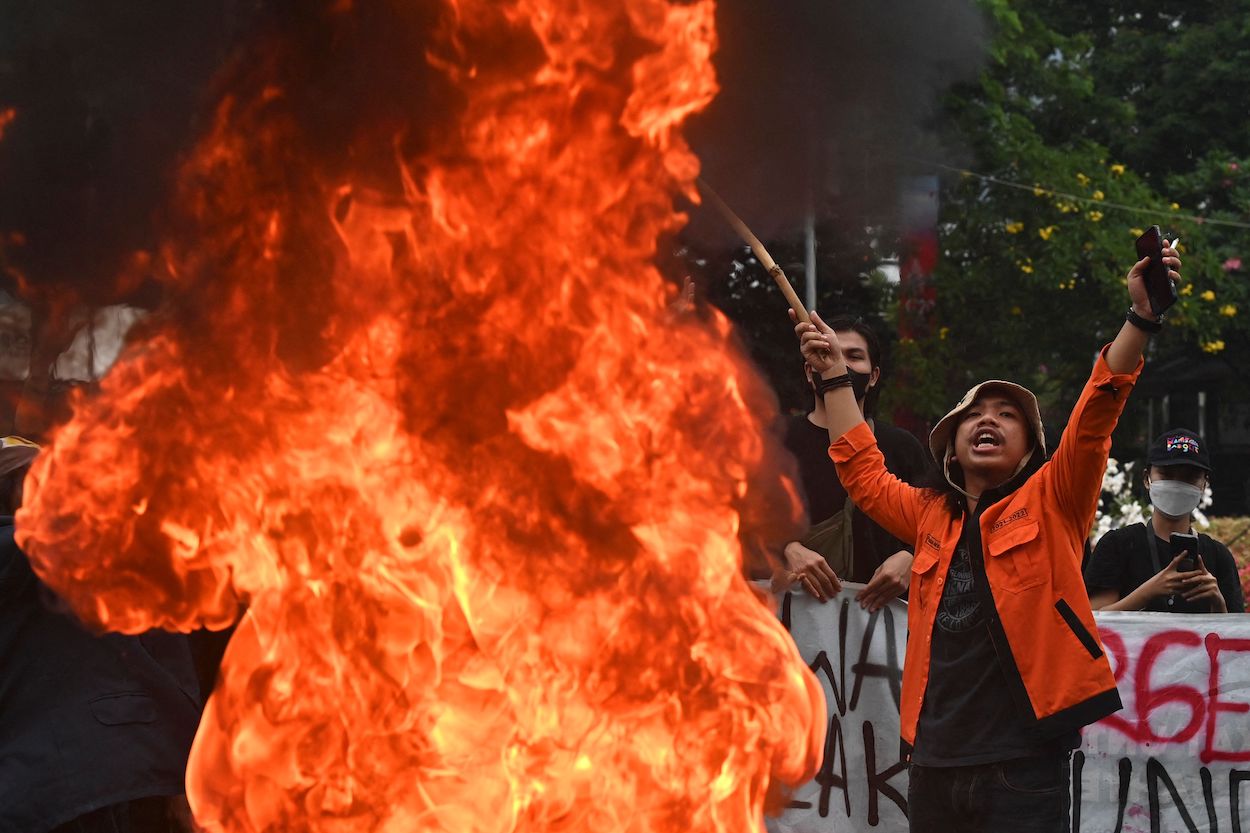 indonesia fuel protests