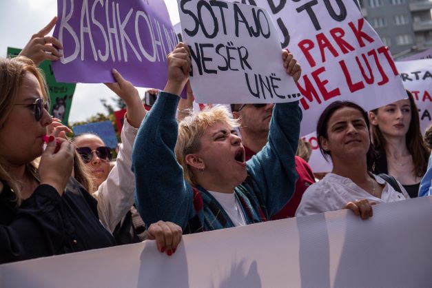 kosovo 11 year old girl gang rape pristina protest