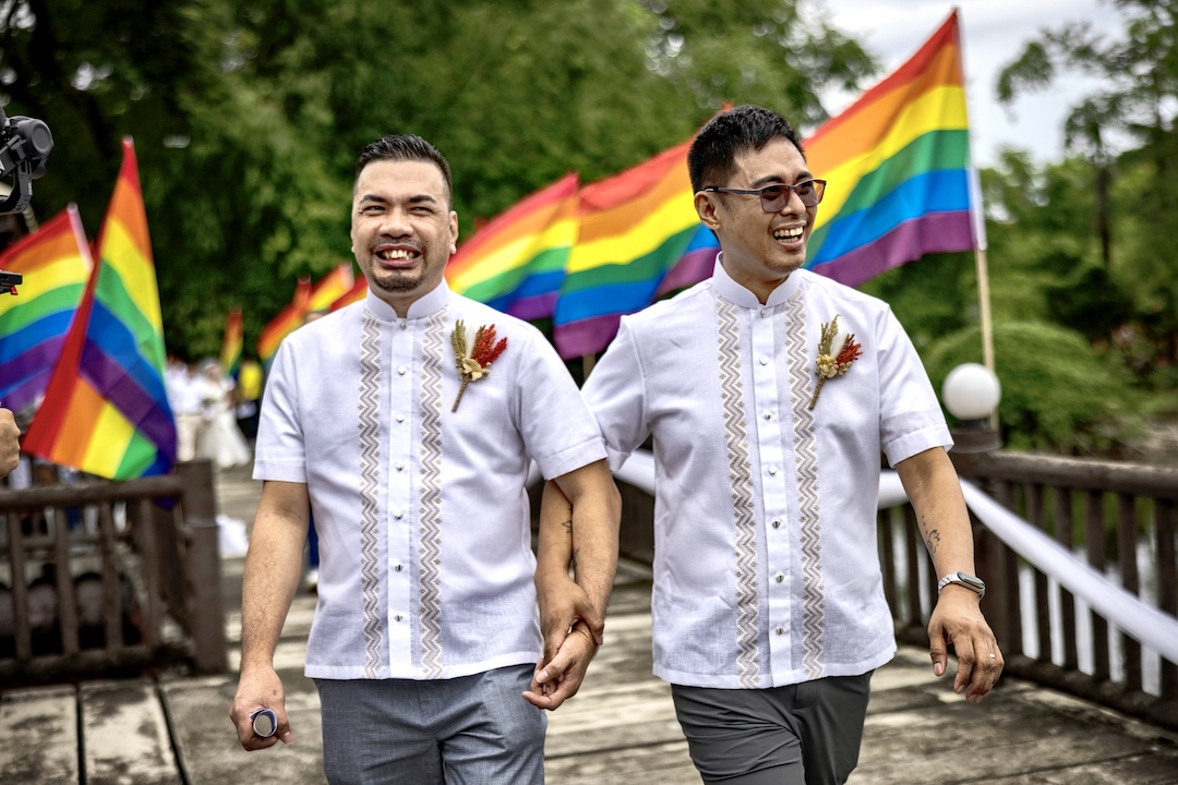 This Filipino Church Held A Mass Same-Sex Wedding For 29 Couples And It’s Absolutely Beautiful