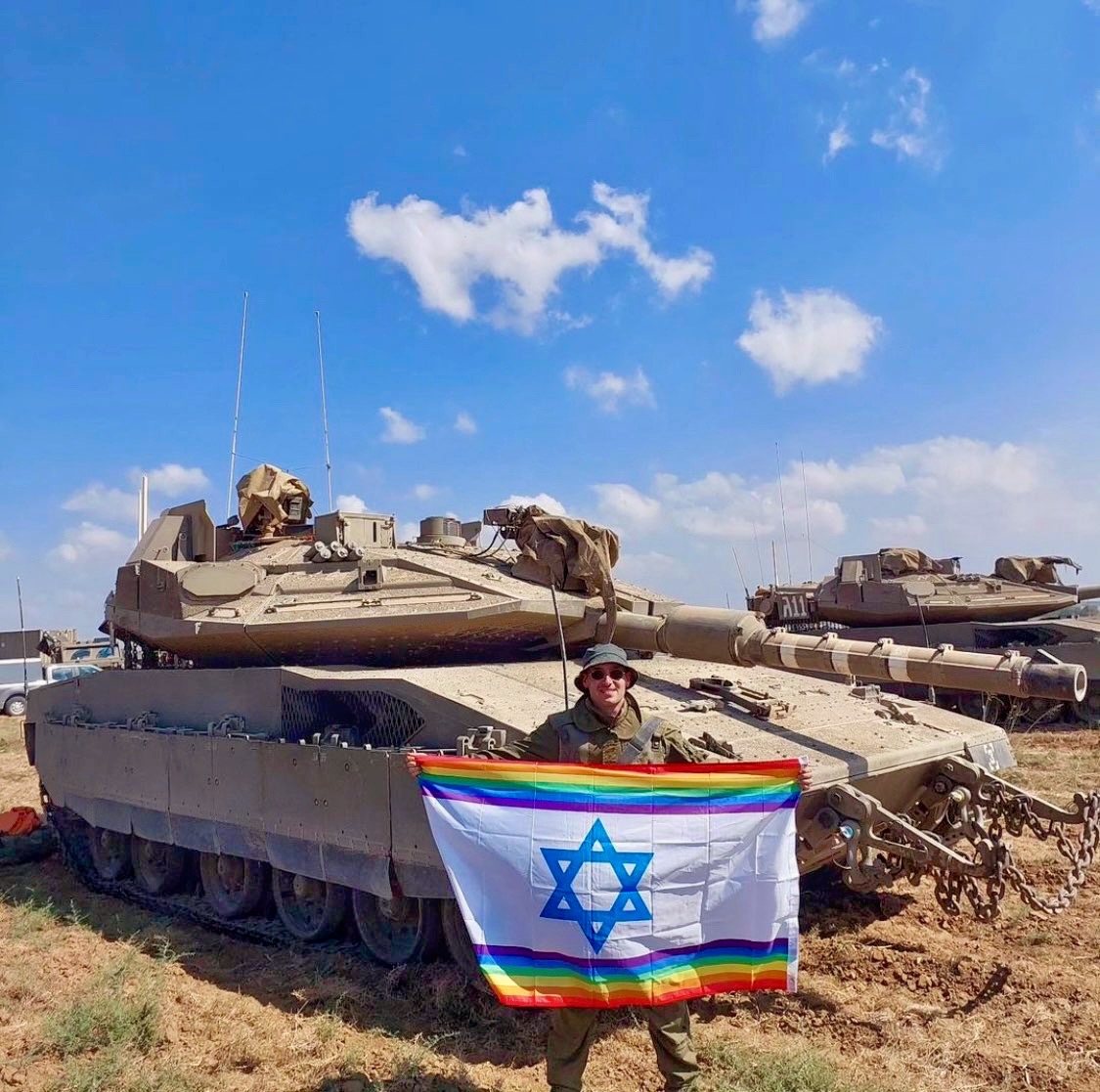 israel gay soldier pride flag yoav atzmoni