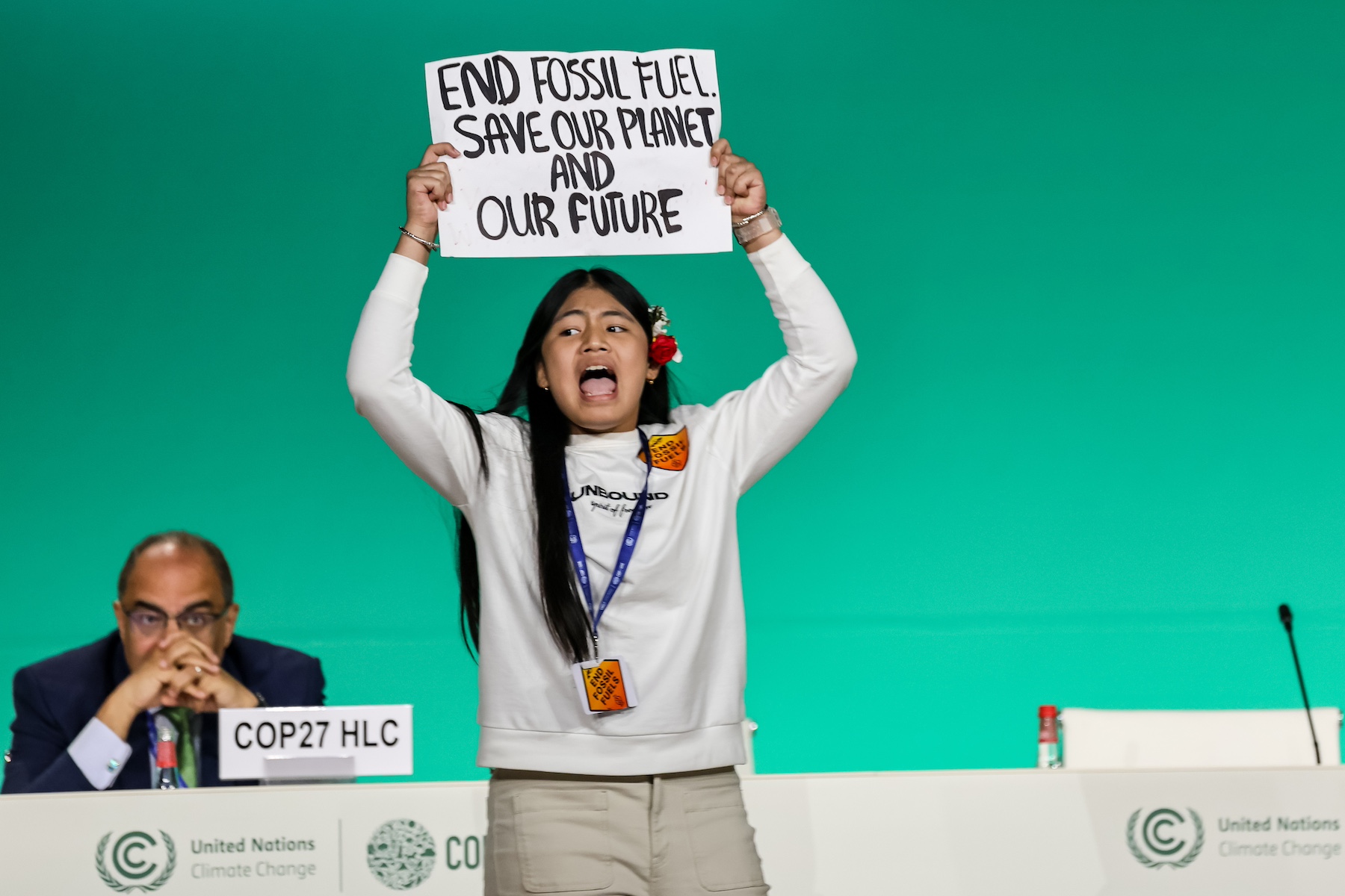 Licypriya Kangujam force herself-onto the stage in a protest against fossil fuels cop28