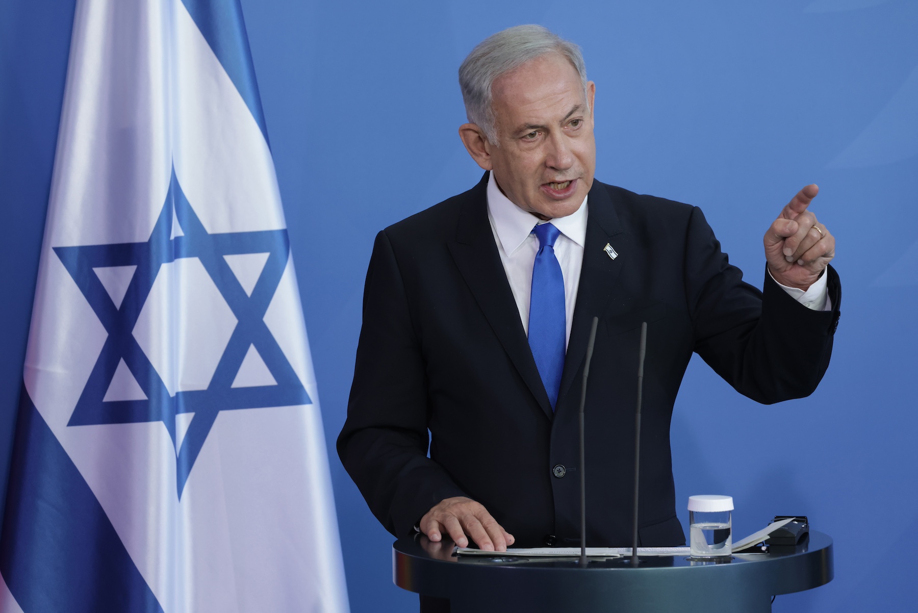 Israeli Prime Minister Benjamin Netanyahu and German Chancellor Olaf Scholz